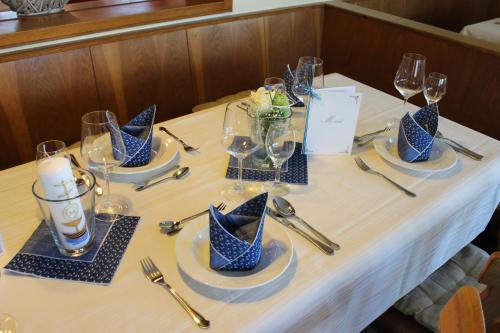 Food and beverages, Hotel Gasthof Seehof in Allersberg Food and beverages, Hotel Gasthof Seehof in Allersberg