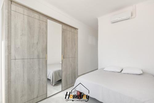 Perle Rare , 2 pièces traversant au cœur de Golfe-Juan