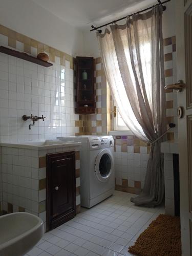 Bathroom, Villa Civetta tra Roma e i Castelli Romani in Monte Porzio Catone Bathroom, Villa Civetta tra Roma e i Castelli Romani in Monte Porzio Catone