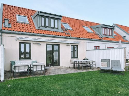 Golfinspirerat boende med cyklar, pool och tennisbana in Torekov Golfinspirerat boende med cyklar, pool och tennisbana in Torekov