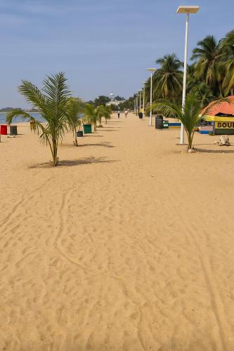 沙灘, Seaside Family Villa 2-3 mins walk from the pristine Saly beach! in 姆布爾 沙灘, Seaside Family Villa 2-3 mins walk from the pristine Saly beach! in 姆布爾