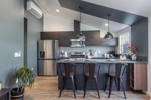 New and Modern Casita VIP in San Dimas (CA) New and Modern Casita VIP in San Dimas (CA)