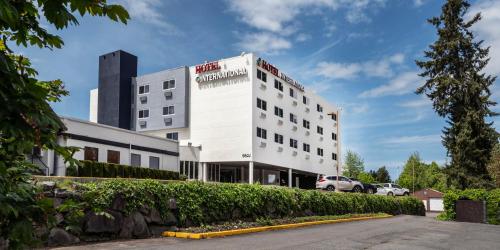 Vista exterior, Hotel International in Lynnwood Vista exterior, Hotel International in Lynnwood