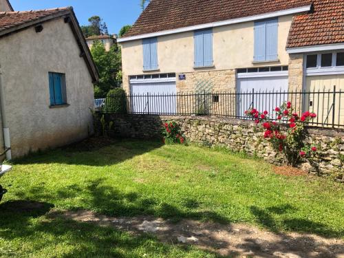 Maison calme avec jardin à Gramat (Maison calme avec jardin a Gramat) in Gramat Maison calme avec jardin à Gramat (Maison calme avec jardin a Gramat) in Gramat