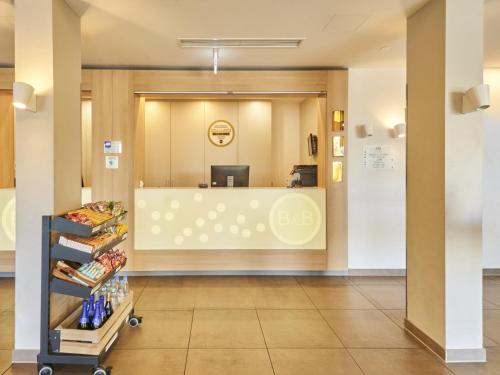 Vestíbulo, B&B Hotel Aschaffenburg in Aschaffenburg Vestíbulo, B&B Hotel Aschaffenburg in Aschaffenburg