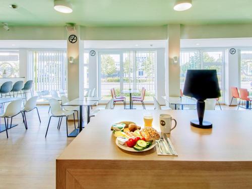 Comida y bebida, B&B Hotel Aschaffenburg in Aschaffenburg Comida y bebida, B&B Hotel Aschaffenburg in Aschaffenburg