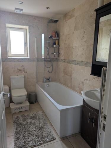 Shower, Samsara Home in Danderhall Shower, Samsara Home in Danderhall