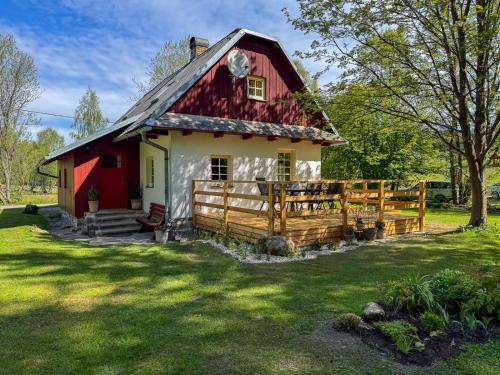 Chaloupka u Bílého potoka (Chaloupka u Bileho potoka) in 斯奈茲內 Chaloupka u Bílého potoka (Chaloupka u Bileho potoka) in 斯奈茲內