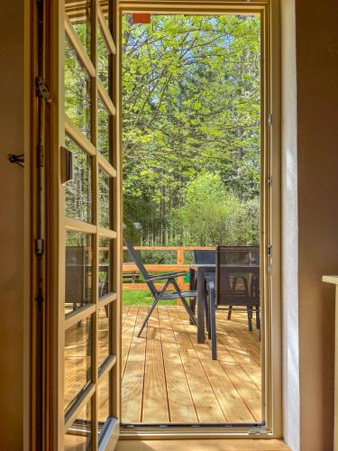 Chaloupka u Bílého potoka (Chaloupka u Bileho potoka) in 斯奈茲內 Chaloupka u Bílého potoka (Chaloupka u Bileho potoka) in 斯奈茲內