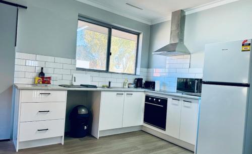 3 Bedroom Brick Home Charm in Merredin 3 Bedroom Brick Home Charm in Merredin