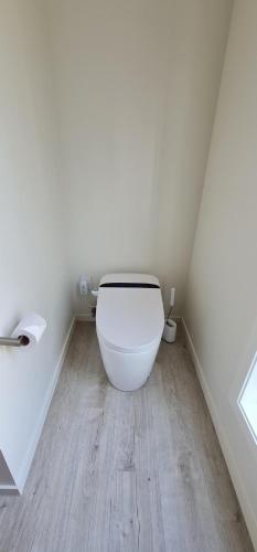 Bathroom, Kakianau Retreat, Luxury Waterfront Unit A near The Royal Albatross Centre Bathroom, Kakianau Retreat, Luxury Waterfront Unit A near The Royal Albatross Centre