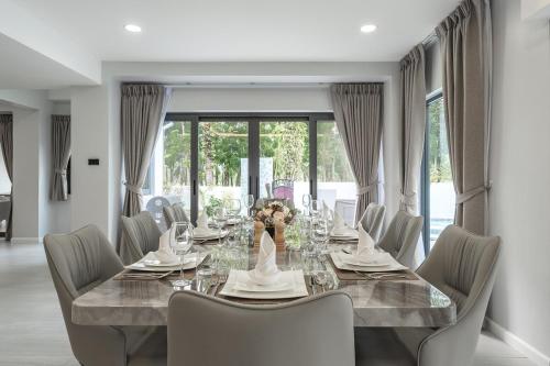 Facilities, V192 Brand New Golf side 5BR Villa with Private Pool in Maiton Island Facilities, V192 Brand New Golf side 5BR Villa with Private Pool in Maiton Island