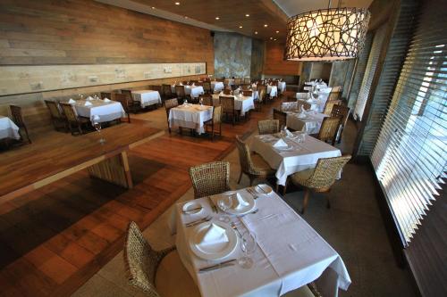 Ristorante, Radisson Hotel Puerto Varas in Puerto Varas Ristorante, Radisson Hotel Puerto Varas in Puerto Varas