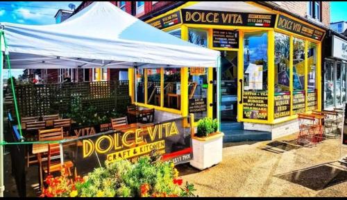 Restaurant, plantinghope in Beeston Restaurant, plantinghope in Beeston