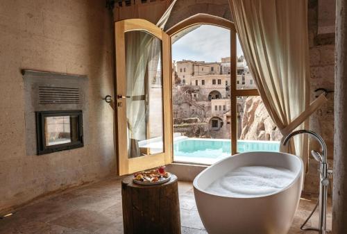 حمام, Millstone Cave Suites in Uchisar حمام, Millstone Cave Suites in Uchisar