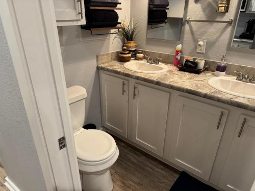 Tiny Cozy Cabin Away From Home in 格蘭布魯克 Tiny Cozy Cabin Away From Home in 格蘭布魯克