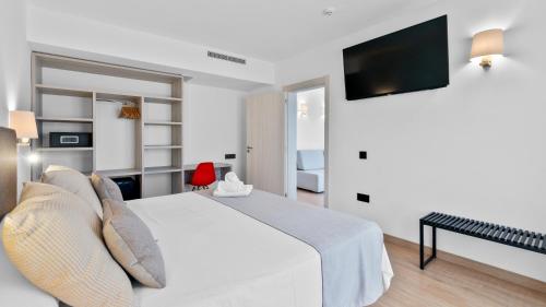 Hotel Costa Brava in Roses Hotel Costa Brava in Roses