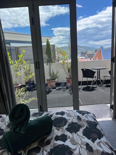 Balcony/terrace, On Top Backpackers near Dunedin Chinese Garden Balcony/terrace, On Top Backpackers near Dunedin Chinese Garden