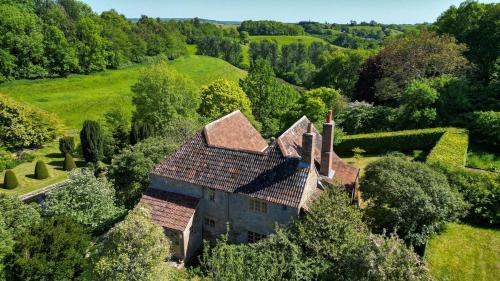 Luxury 3 Bed Cottage on Rewilding Estate in بيمينيستر Luxury 3 Bed Cottage on Rewilding Estate in بيمينيستر