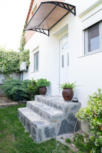 숙소 외관, Catherine's Seaside House A in 스토미오 숙소 외관, Catherine's Seaside House A in 스토미오