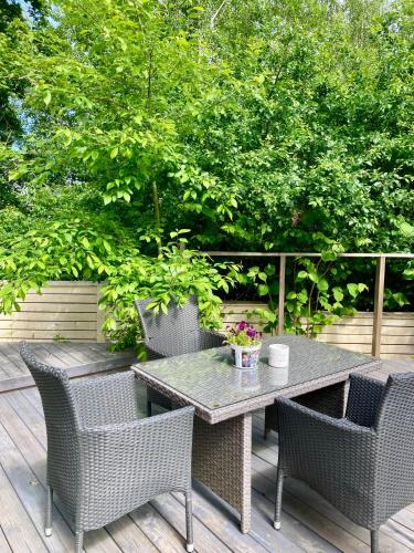 Huoneisto ulkoporealtaalla ja saunalla in Espoo Huoneisto ulkoporealtaalla ja saunalla in Espoo