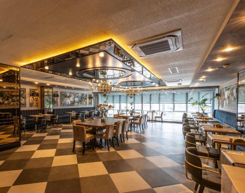 The New Hotel Zeybek in İzmir The New Hotel Zeybek in İzmir