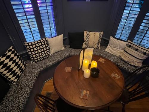 Bar, Hummingbird Inn in Easton (MD) Bar, Hummingbird Inn in Easton (MD)