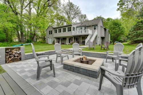 Game Room and Fire Pit Canal-Front Commerce Home in Commerce Township (MI) Game Room and Fire Pit Canal-Front Commerce Home in Commerce Township (MI)