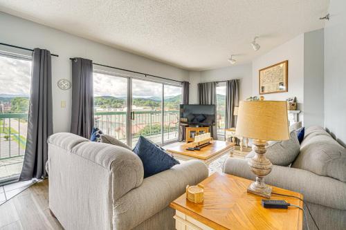 1 Mi to The Island in Pigeon Forge Condo with Pools in 기타 1 Mi to The Island in Pigeon Forge Condo with Pools in 기타