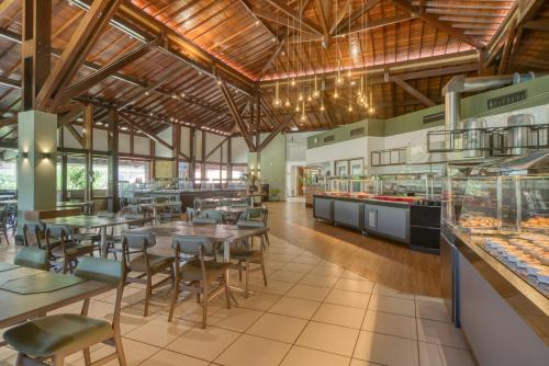 Restaurant, Salinas Maceio All Inclusive Resort in Ipioca Restaurant, Salinas Maceio All Inclusive Resort in Ipioca