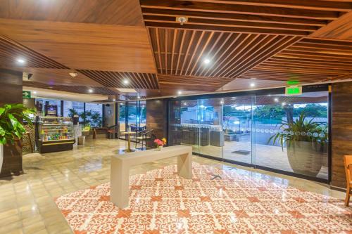 Lobby, Mex Hoteles in Cancun Lobby, Mex Hoteles in Cancun