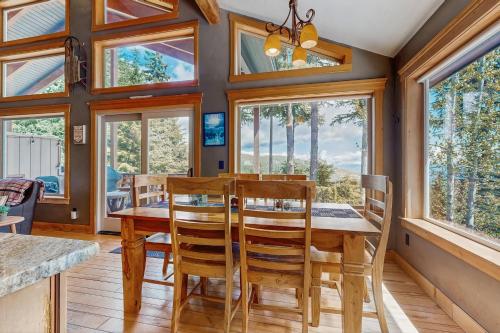 3 Bed 3 Bath Vacation home in Schweitzer Mountain in Sandpoint (ID) 3 Bed 3 Bath Vacation home in Schweitzer Mountain in Sandpoint (ID)