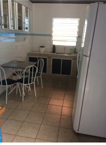 Ótima casa para reveion (Otima casa para reveion) in Praia Pereque-Mirim Ótima casa para reveion (Otima casa para reveion) in Praia Pereque-Mirim