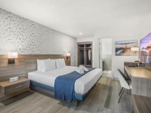 Guestroom, Geary Parkway Motel near 16 Avenue Tiled Steps Guestroom, Geary Parkway Motel near 16 Avenue Tiled Steps
