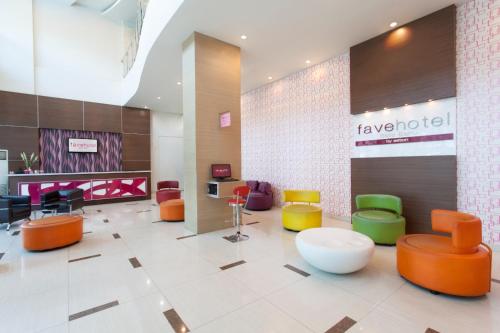 Lobby, favehotel Solo Baru in Surakarta Lobby, favehotel Solo Baru in Surakarta