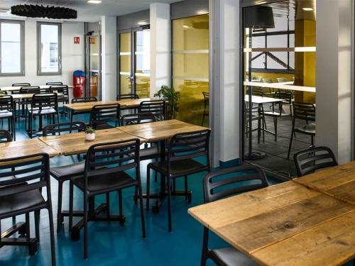 Facilities, Auberge de jeunesse HI Clermont-Ferrand in Clermont-Ferrand Facilities, Auberge de jeunesse HI Clermont-Ferrand in Clermont-Ferrand