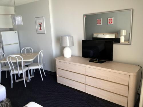 在meiguo.com看到的Bal Harbour Hotels的介绍图片