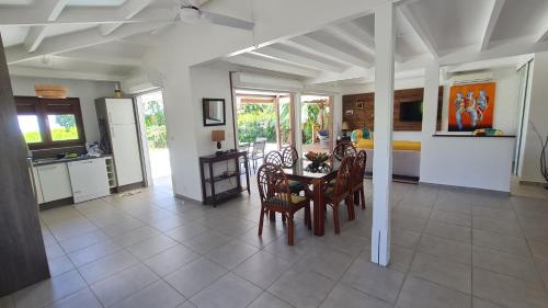 Villa Kréyòl (Villa Kreyol) in Sainte Rose Villa Kréyòl (Villa Kreyol) in Sainte Rose