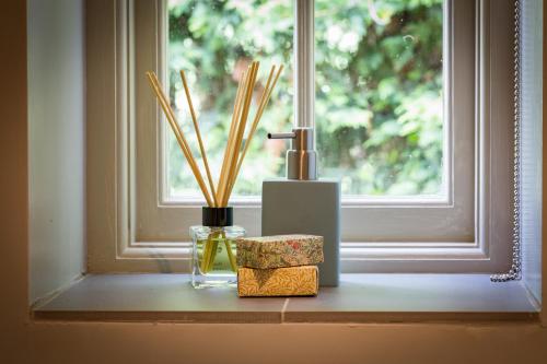 This photo about Church End Cottage shared on HyHotel.com