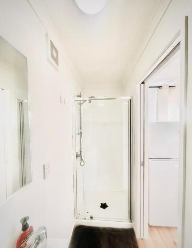 Cosy Studio Retreat in Porirua in โพรีรัว Cosy Studio Retreat in Porirua in โพรีรัว