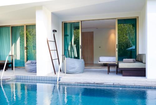 Balcony/terrace, Moonlight Bed & Brunch (SHA Extra Plus) in Klong Tob Beach Balcony/terrace, Moonlight Bed & Brunch (SHA Extra Plus) in Klong Tob Beach