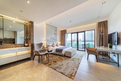 三亚洛克铂金海景酒店 (Rock Platinum Sea View Hotel) in 三亚 三亚洛克铂金海景酒店 (Rock Platinum Sea View Hotel) in 三亚