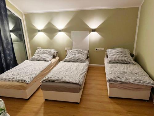 Bed, Upscale Apartments in Bergisch Gladbach in Bergisch Gladbach Bed, Upscale Apartments in Bergisch Gladbach in Bergisch Gladbach