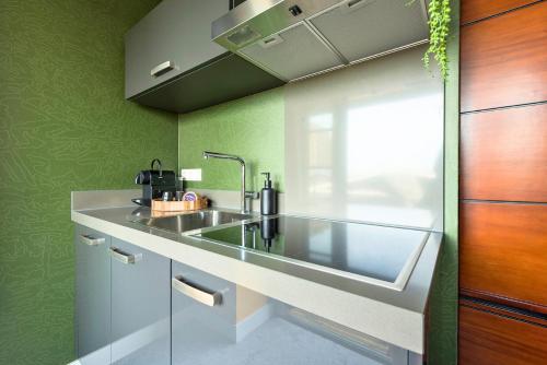 Home Near City Center - New Bathroom & Hotel Bed in Tilburg Home Near City Center - New Bathroom & Hotel Bed in Tilburg