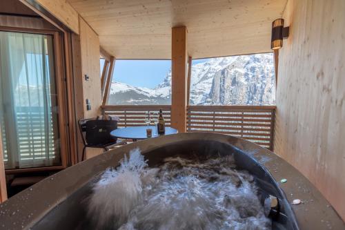 شرفة/ تراس, Hotel Mürren Palace (Hotel Murren Palace) in Murren City Center شرفة/ تراس, Hotel Mürren Palace (Hotel Murren Palace) in Murren City Center