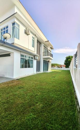 The Luxe Arcadia 9pax 4BR Desaru in ตันจุง บาเลา The Luxe Arcadia 9pax 4BR Desaru in ตันจุง บาเลา