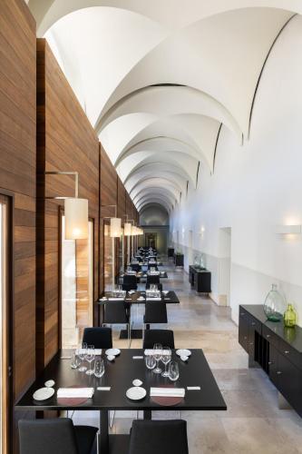 Restaurante, Parador de Alcala de Henares in Alcala de Henares Restaurante, Parador de Alcala de Henares in Alcala de Henares