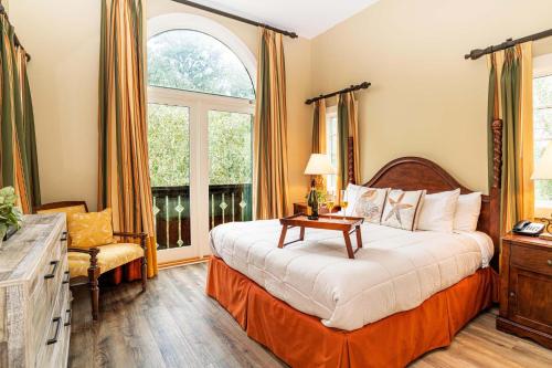 3 King beds and Balcony with preserve view 6309-3 in World Golf 3 King beds and Balcony with preserve view 6309-3 in World Golf