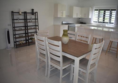 Ocean 10 in Cap Estate Ocean 10 in Cap Estate