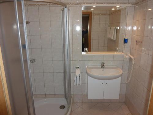 This photo about Gasthof Goldenes Schiff shared on HyHotel.com